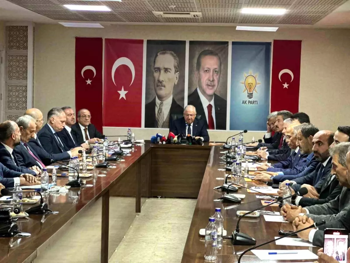 Hakkari’nin Gelişimi İçin Çalışmalar Devam Ediyor