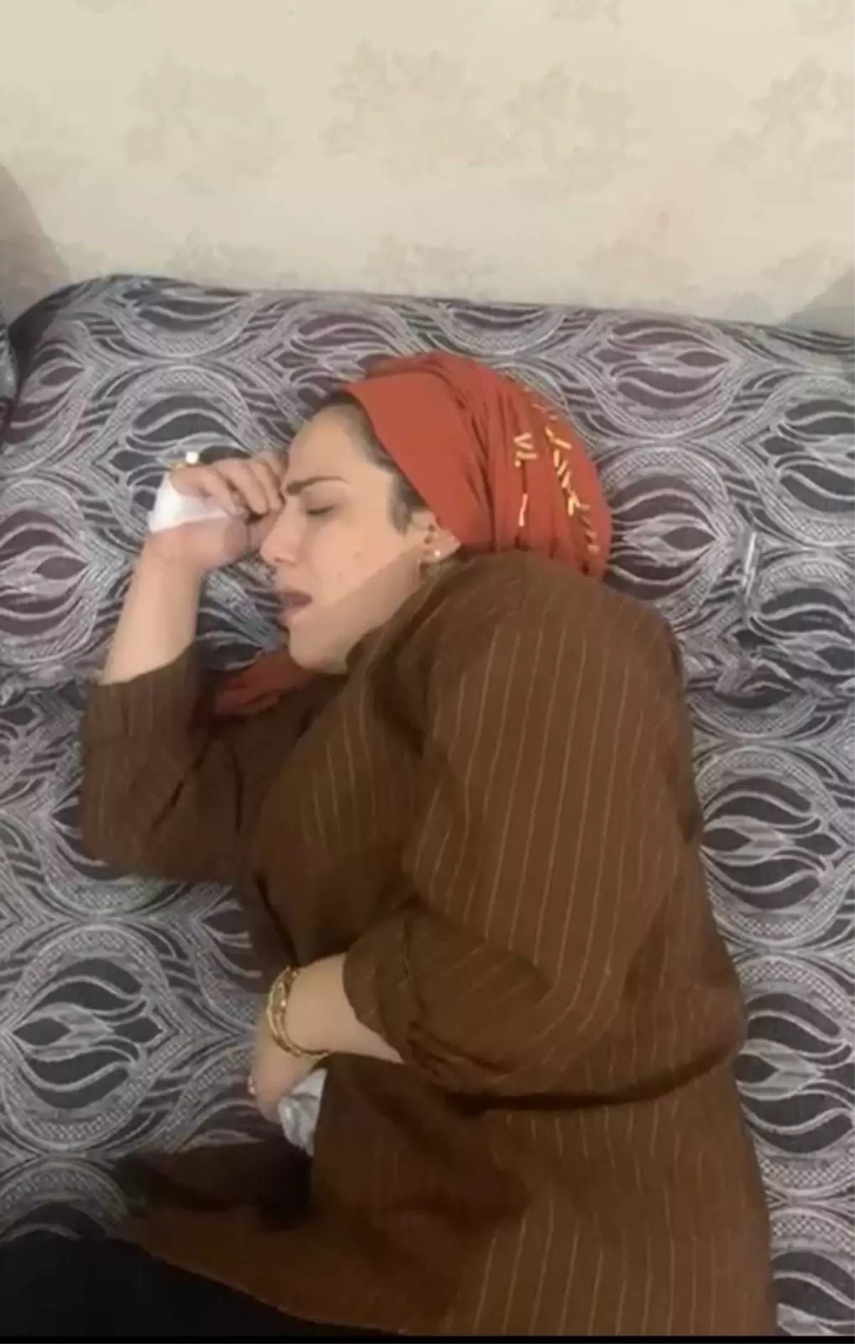 Batman’da 18 Gündür Aralıksız Hapşıran Anne Hastaneye Kaldırıldı