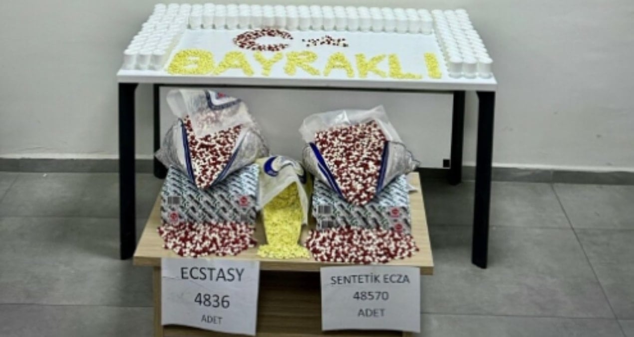 İzmir’de uyuşturucu operasyonu: On binlerce estetik ecza ele geçirildi